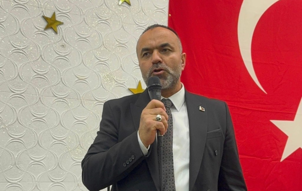 Derince’de Bekir Sargın Yeniden Başkan!