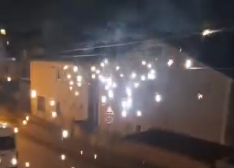 Gebze’de Elektrik Telleri Tehlike Saçıyor!