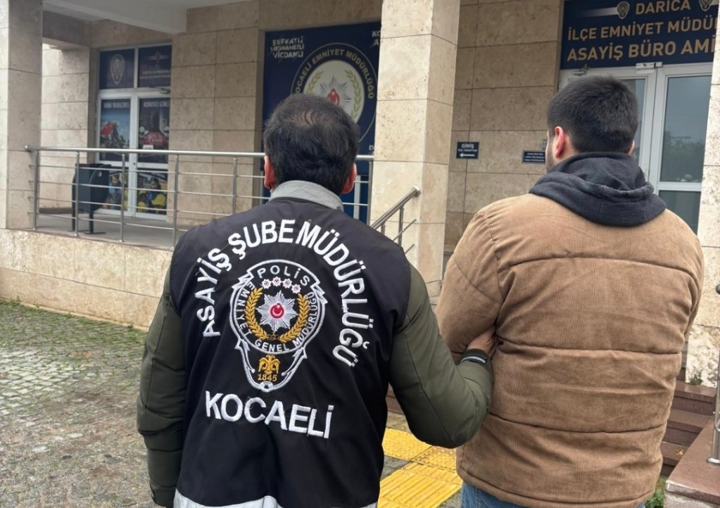 Darıca’da Aranan Dolandırıcı Yakalandı!