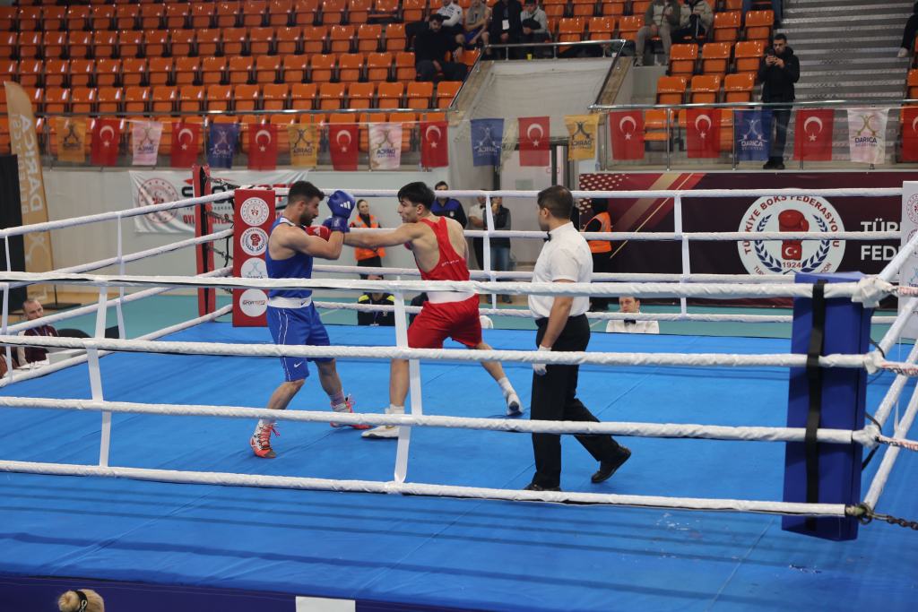Darıca’da Boks Şampiyonası Final Heyecanı!