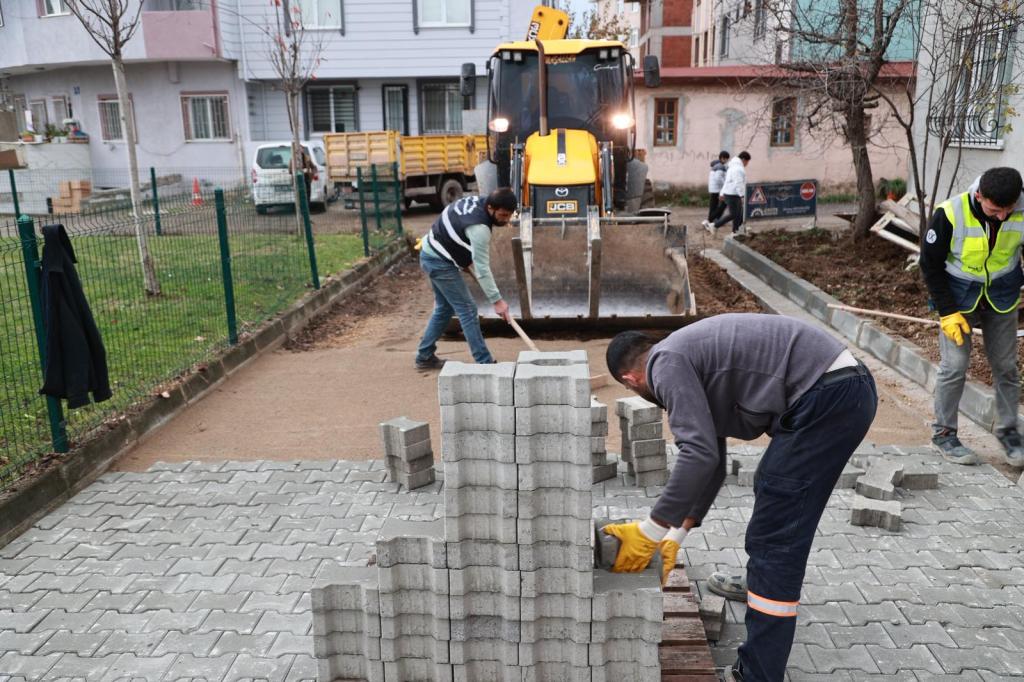 Gebze İstasyon Mahallesi’nde Parke Serimi!