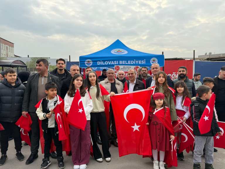 Dilovası’nda 5 Bin Bayraklı Tepki!