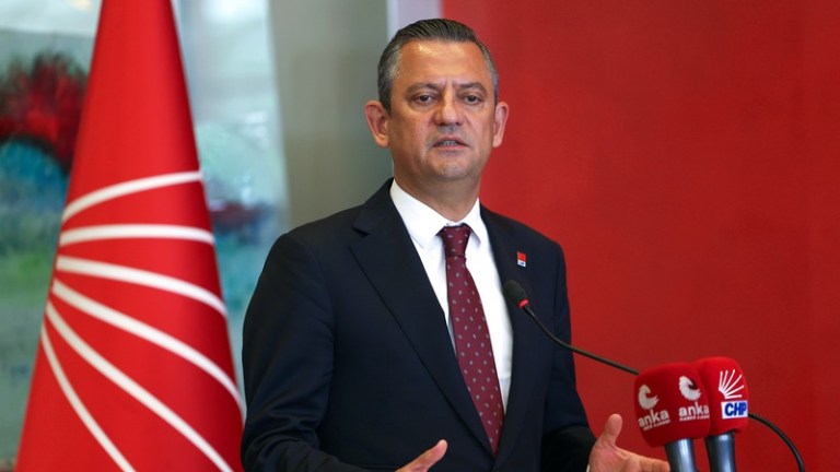 Özgür Özel’den Emekli Maaşı Vaatleri!