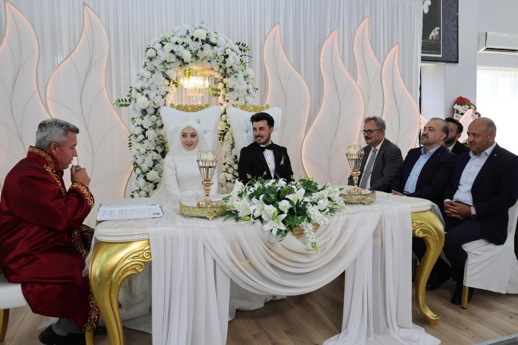 Kandıra’da 310 Çift Mutluluğa ‘Evet’ Dedi!