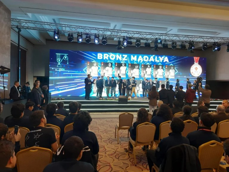 Kocaeli’den TÜBİTAK Bilim Olimpiyatları’nda rekor: 80 madalya!