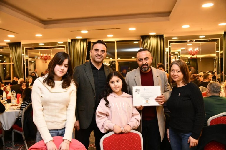 Başkan Özlü, ilk iftarını şehit aileleri ve gazilerle yaptı