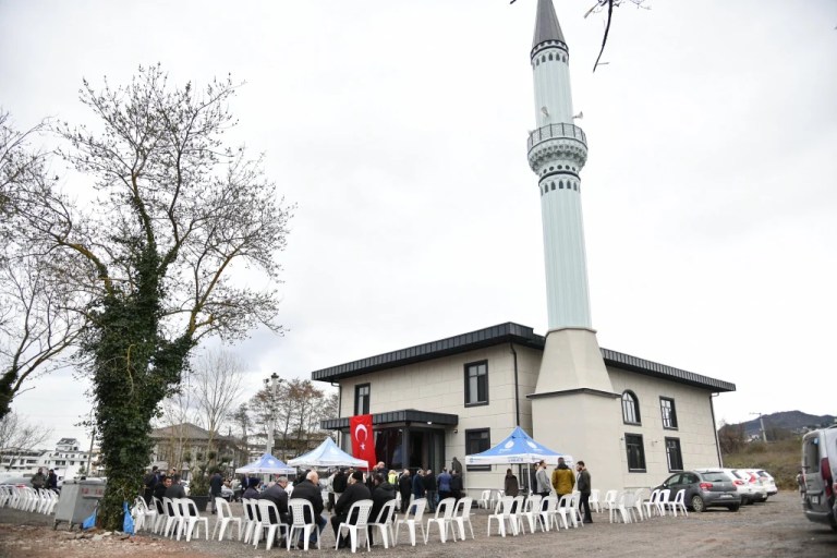Eyüp Sultan Camii dualarla açıldı