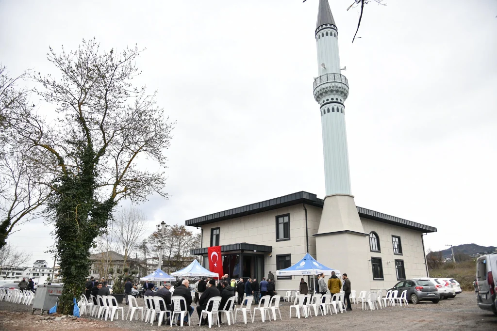 Eyüp Sultan Camii dualarla açıldı