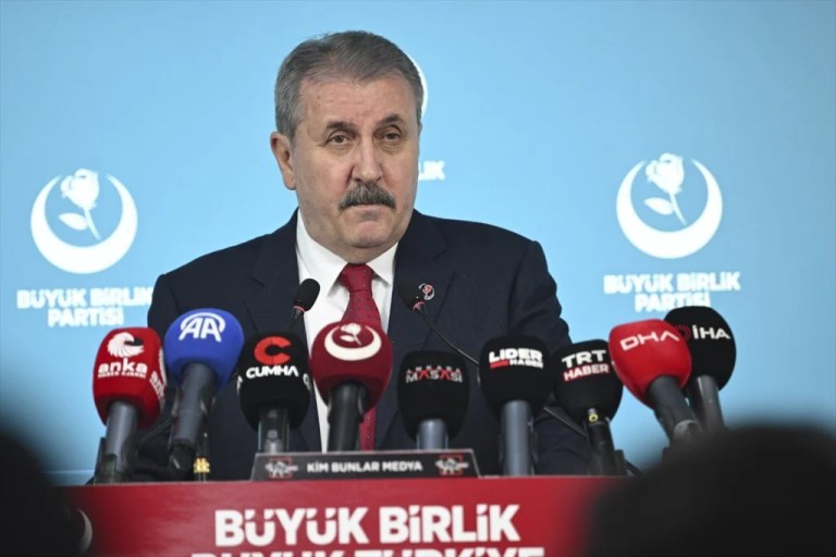 Destici: En düşük emekli maaşı 40 bin TL olmalı