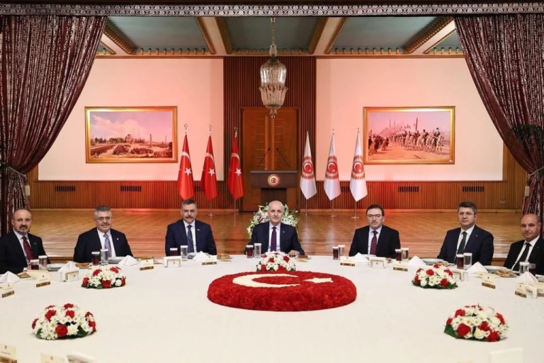 TBMM’de Valiler Toplantısı: Kurtulmuş ev sahipliği yaptı