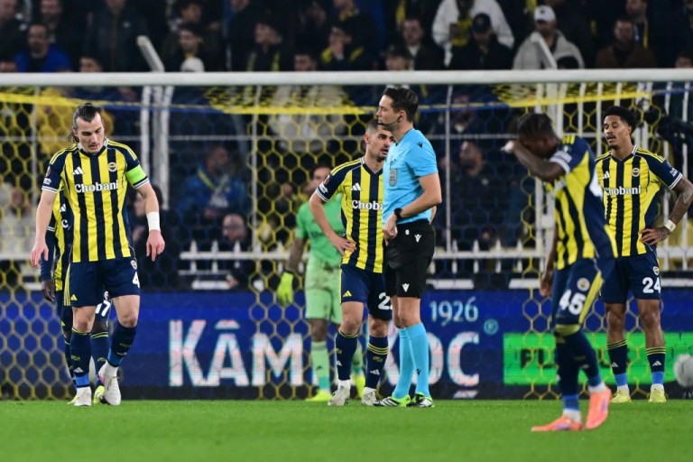Fenerbahçe, Nottingham Forest’a 3-0 Mağlup Oldu