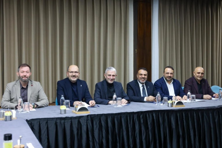 AK Parti Kocaeli’de sahur mesaisi