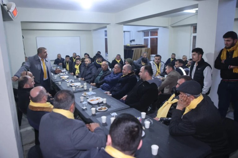 Pazarcı esnafı Kumsar’a desteğini gösterdi