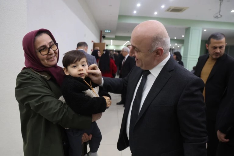 Başkan Bıyık’tan ilk iftar sofrası şehit aileleri ve gazilerle