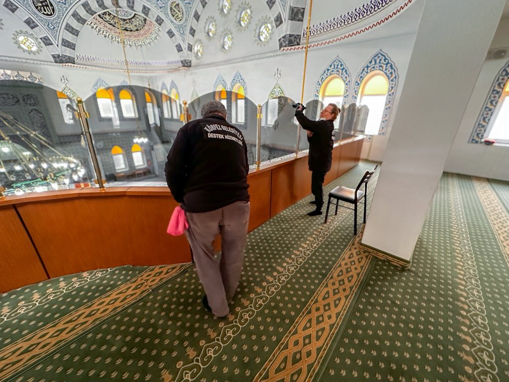 Körfez’de Camiler Ramazan’a Hazırlanıyor!