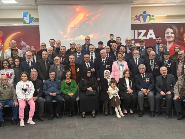 Şehit aileleri ve gaziler İzmit Belediyesi iftarında buluştu