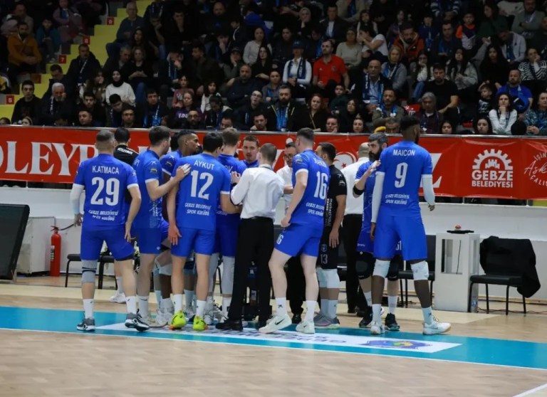 Gebze Voleybol Takımı, Galatasaray’a Mağlup Oldu
