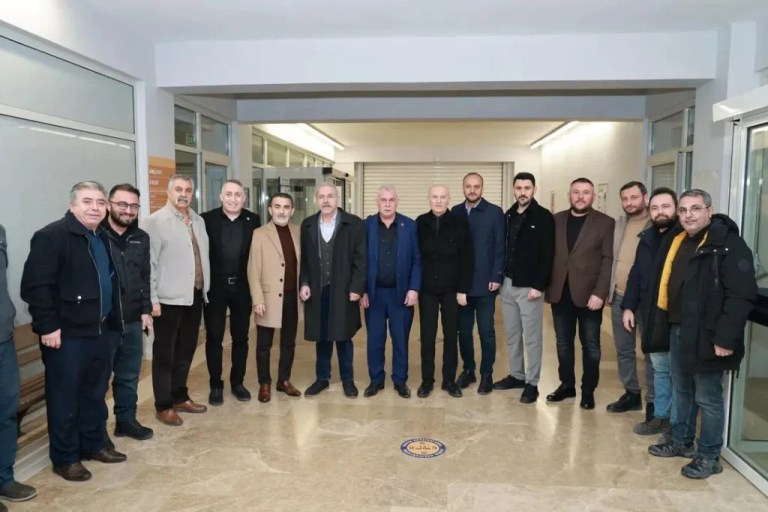 Darıca Trabzonlular Derneği’nden anlamlı kurtuluş iftarı