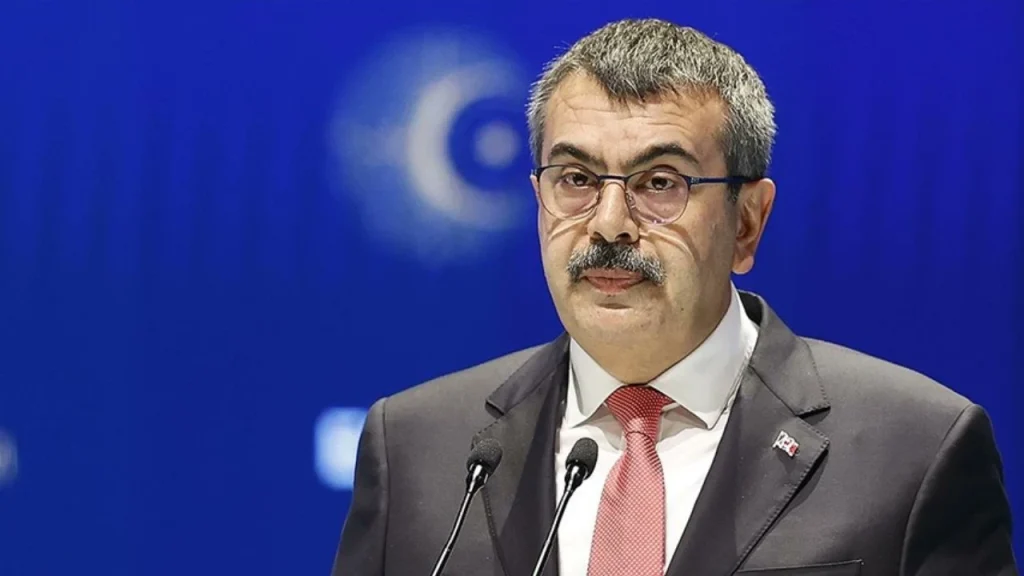 MEB’den öğretmenlere zam ve 10 bin atama müjdesi