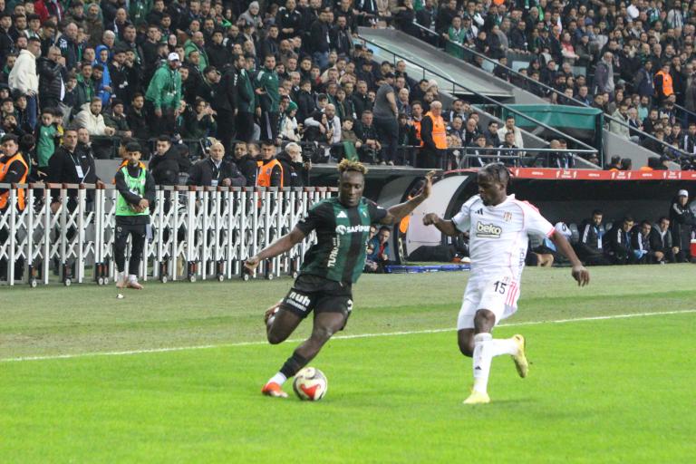 Kocaeli’de Beşiktaşlı Taraftarlar Olay Çıkardı!