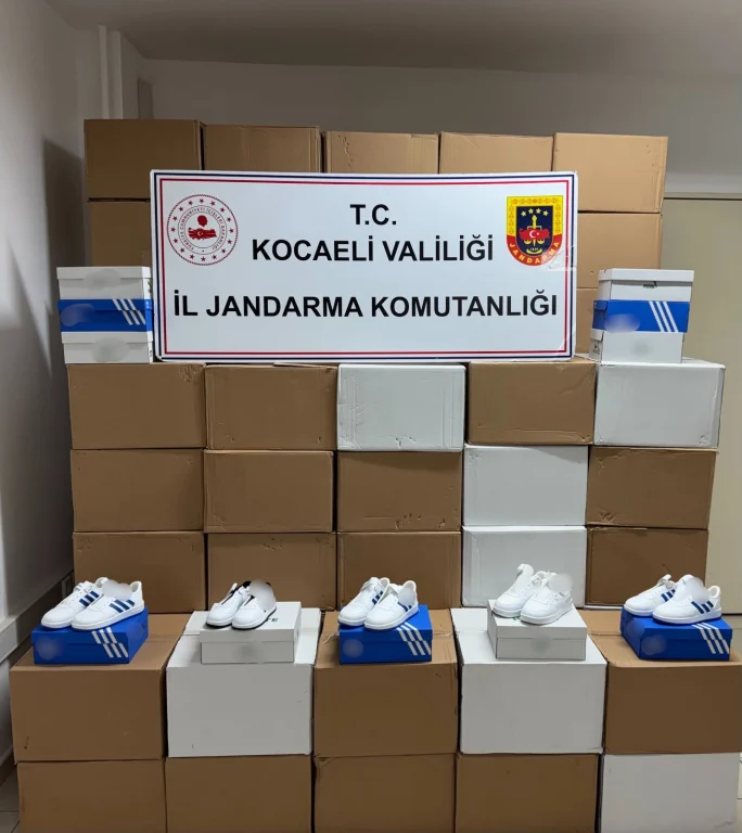 Jandarmadan sahte ayakkabı operasyonu!
