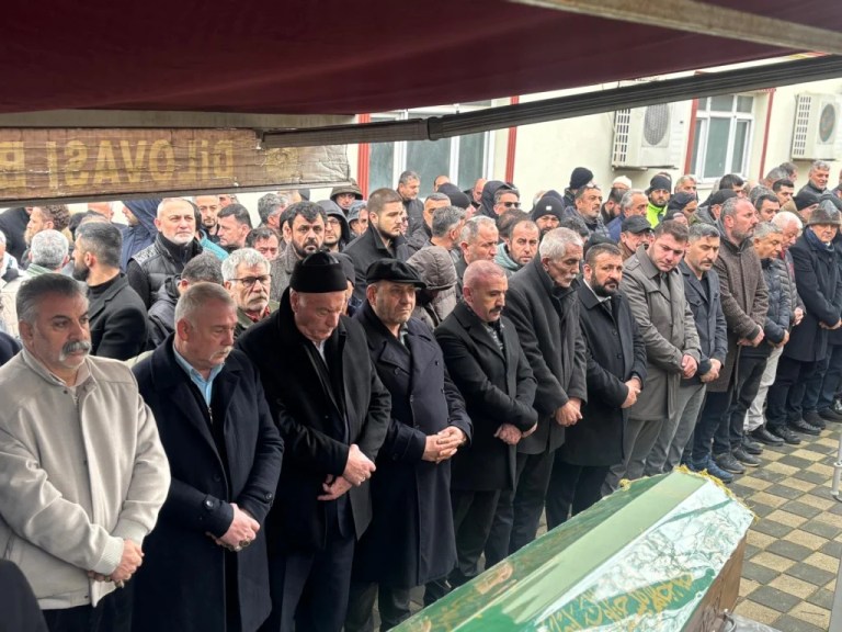 MHP Dilovası, Eski İlçe Başkanı Sait Ayaz’ı Uğurladı
