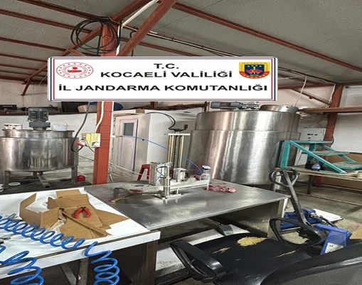 İzmit’te kaçak bitkisel macun imalathanesine baskın!