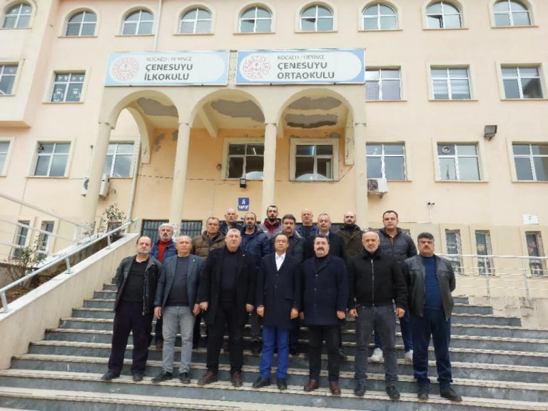 MHP Derince’den Çenesuyu Okulu Müdürü’ne destek