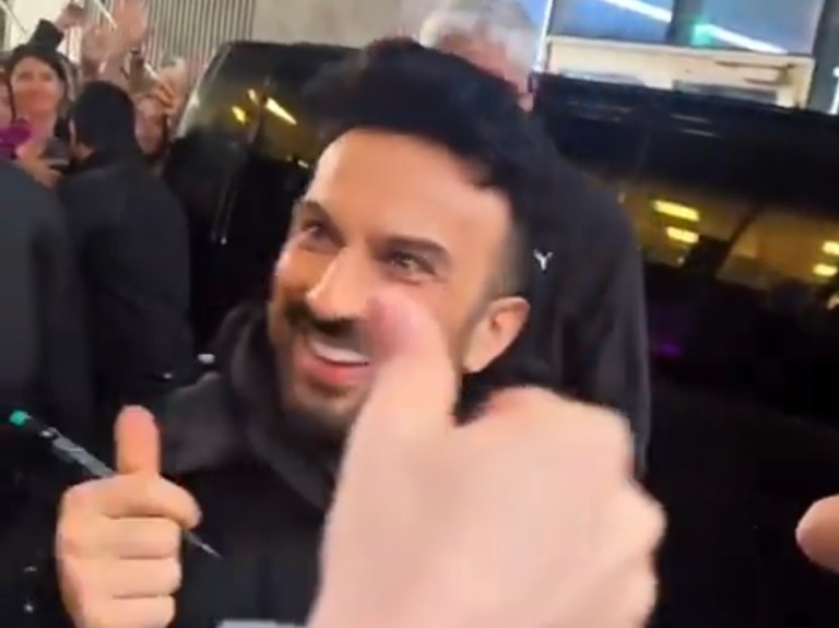Tarkan’dan Hayranına Büyük Jest!