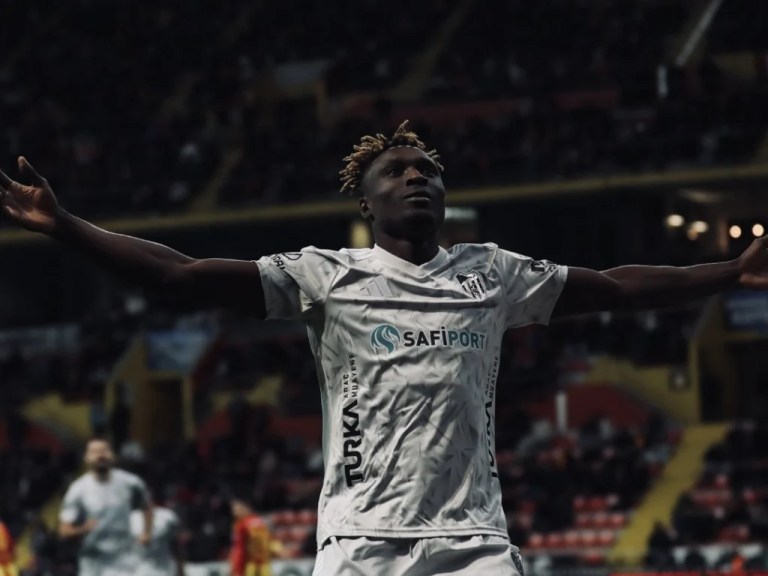 Kocaelispor’un galibiyetine Büyükakın’dan kutlama