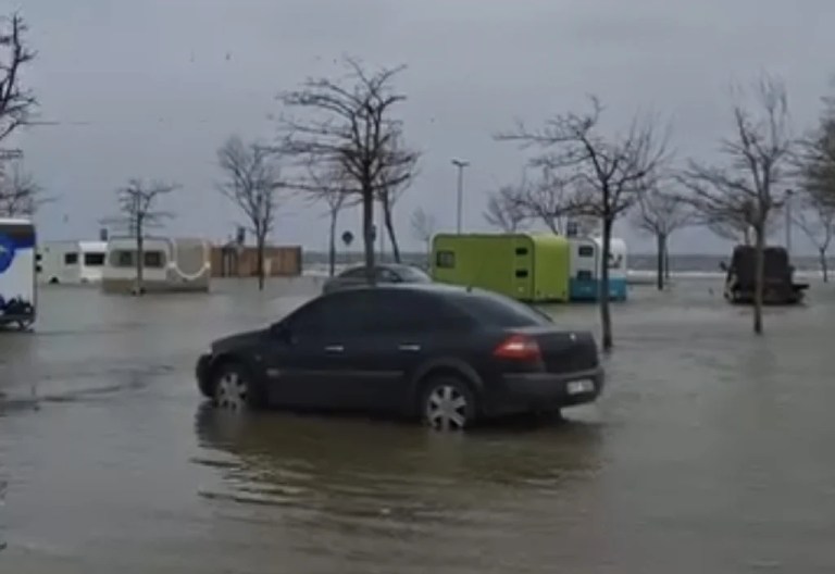 Kocaeli’de Lodos Kabusu: Sahil Sular Altında!