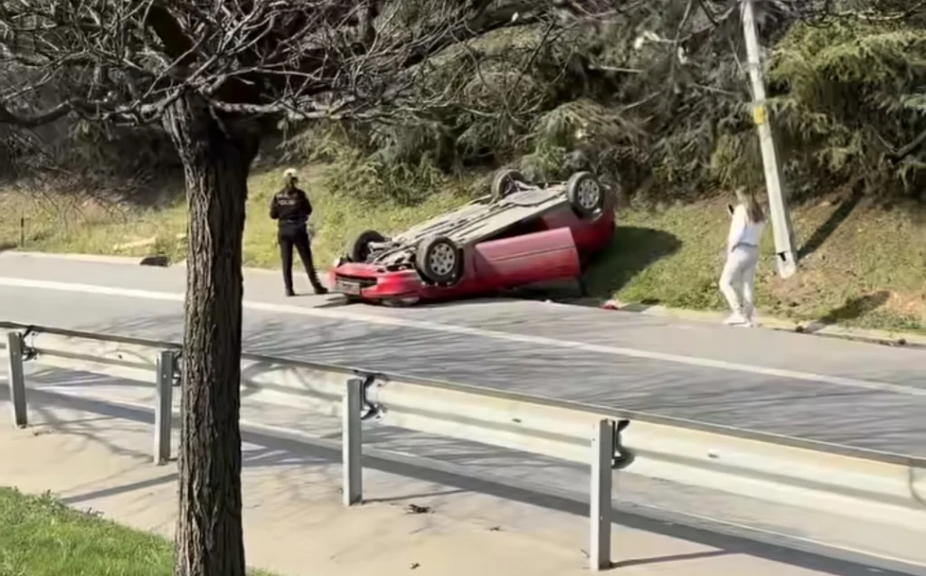 Gebze’de otomobil takla attı!