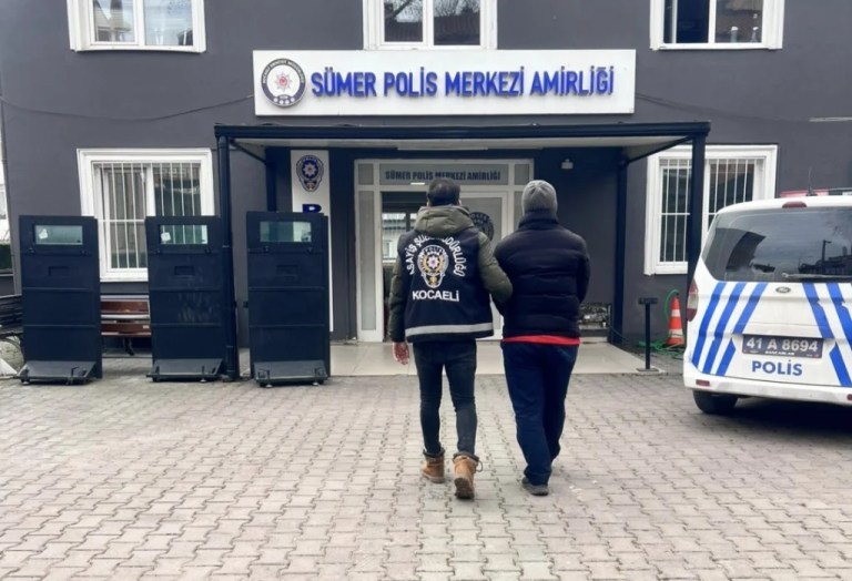 Dolandırıcılık hükümlüsü İzmit’te yakalandı!