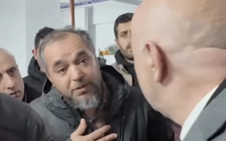 Cami’de Hacivat-Karagöz tartışması: Başkan Bıyık’tan sert tepki