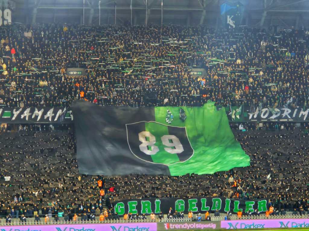 Kocaelispor Taraftarından Görkemli Destek!