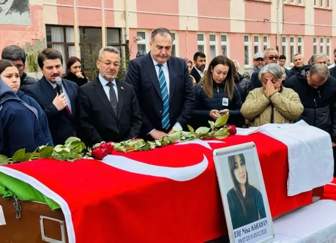 Liseli Elif Nisa'nın Hayatını Kaybettiği Kaza İznik'te Meydana Geldi