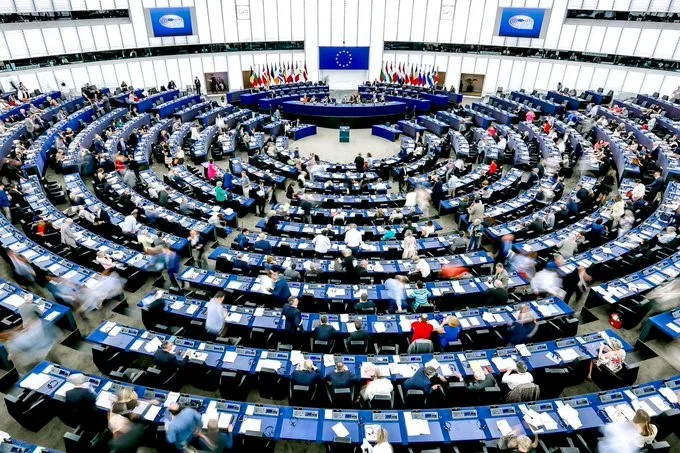 Avrupa Parlamentosu Ukrayna'ya 90 Milyar Avro Kredi Veriyor