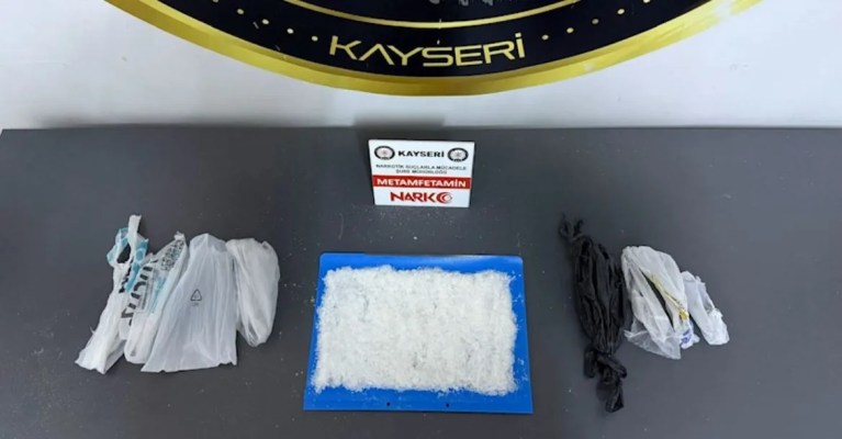 Kayseri'de Uyuşturucu Operasyonu: Üç Kişi Tutuklandı