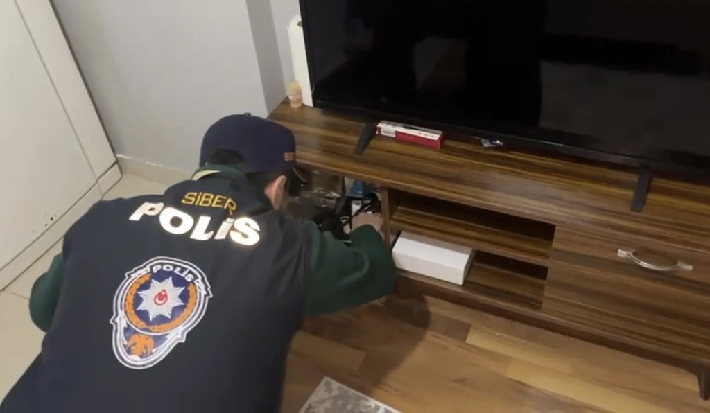 Sakarya Merkezli Operasyonda 13 Kişi Tutuklandı