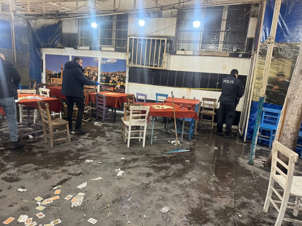 Şanlıurfa'da Kıraathanede Bıçaklı Saldırı