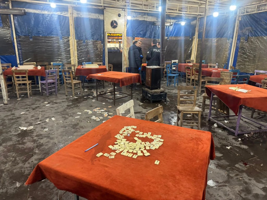 Şanlıurfa'da Kıraathanede Bıçaklı Saldırı