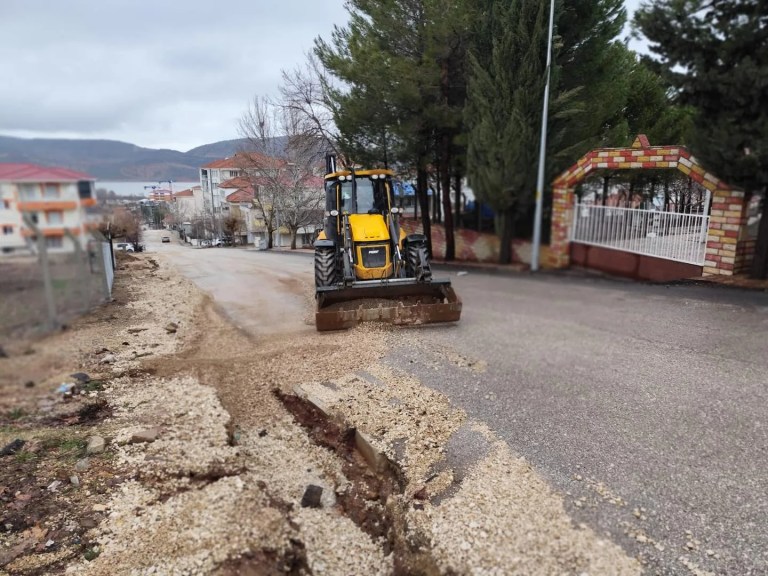 Adıyaman Gölbaşı'nda Sel Temizlik Çalışmaları Sürüyor
