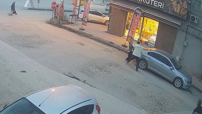 Malatya'da Sokak Ortasında Silahlı Tehdit
