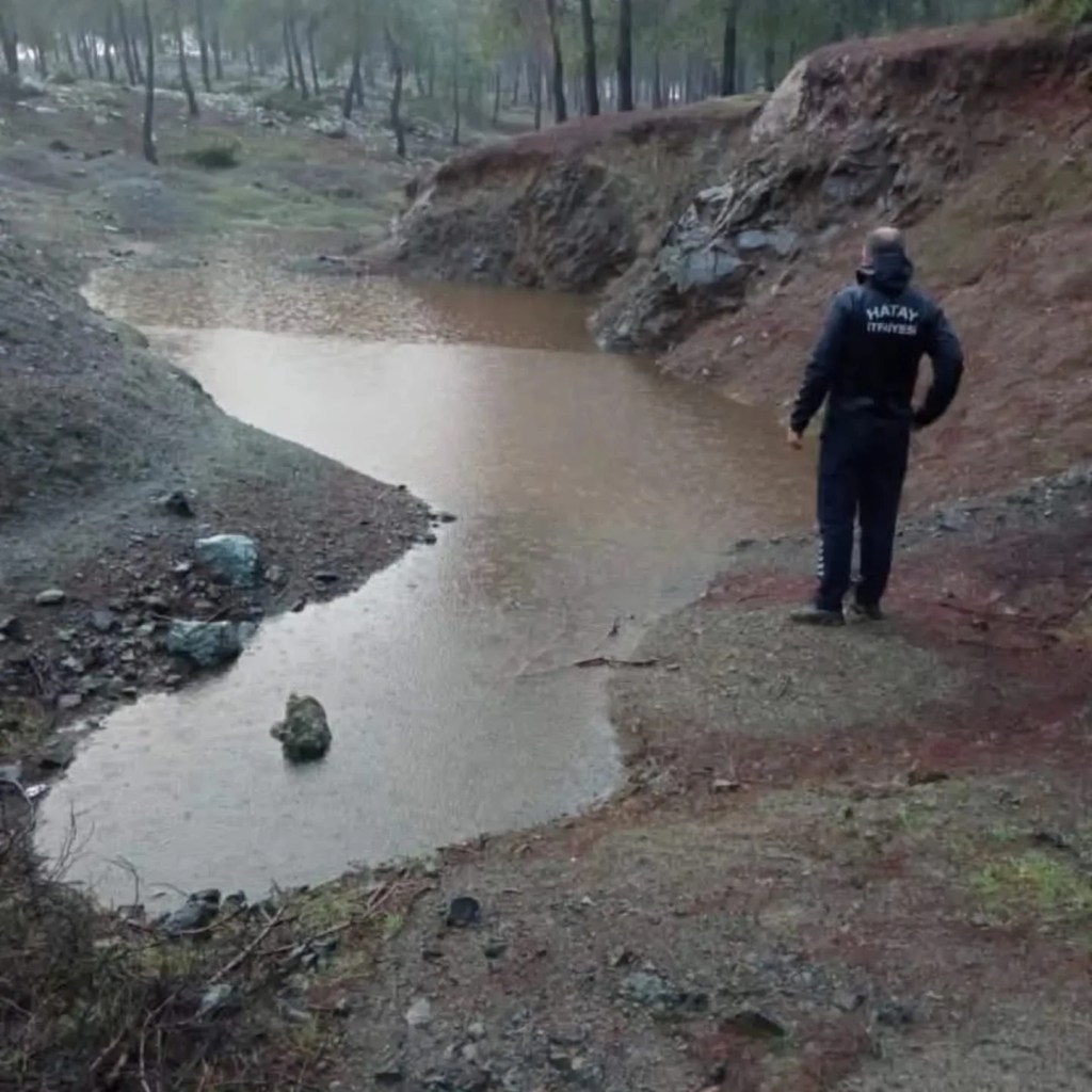 Hatay'da Suyla Dolan Çukura Düşen Çocuk Hayatını Kaybetti