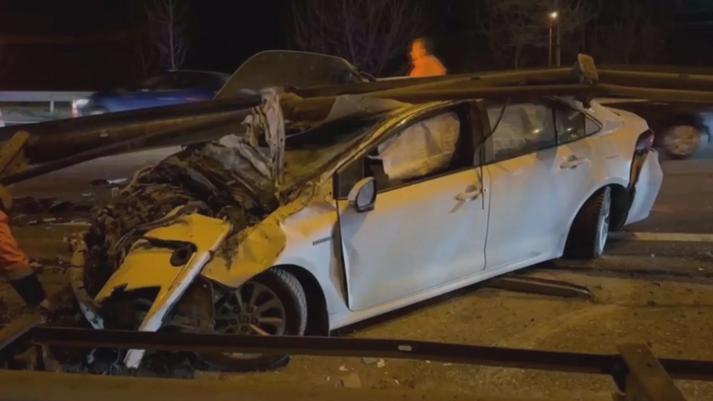 Ataşehir'de Makas Atan Sürücü Kazaya Yol Açtı: 2 Yaralı