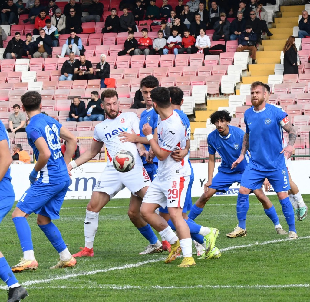 Balıkesirspor Evinde Beklenmedik Yenilgi Aldı