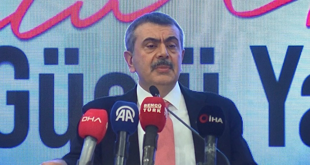 Bakan Tekin: Eğitimde Ayrıştırıcı Unsur Yok
