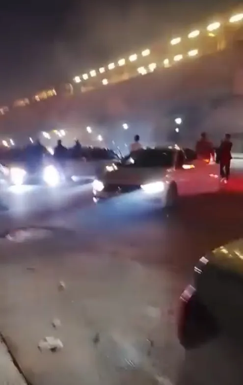 Adana'da Düğün Konvoyu Trafiği Kesti, Gürültü Yaptı