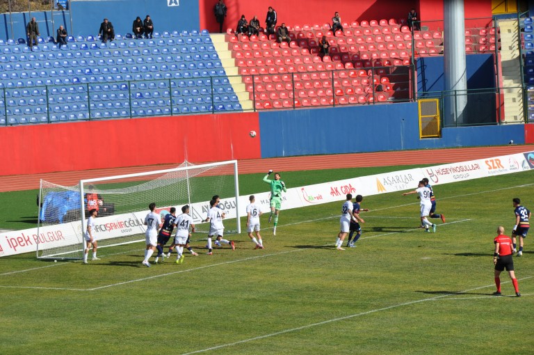 Mardin 1969 Spor Somaspor'u 3-0 Mağlup Etti
