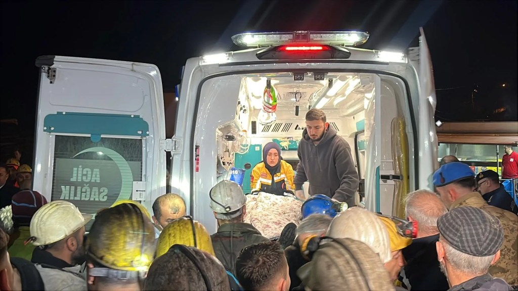 Zonguldak'ta Maden Ocağında Göçük: Üç Madenci Etkilendi